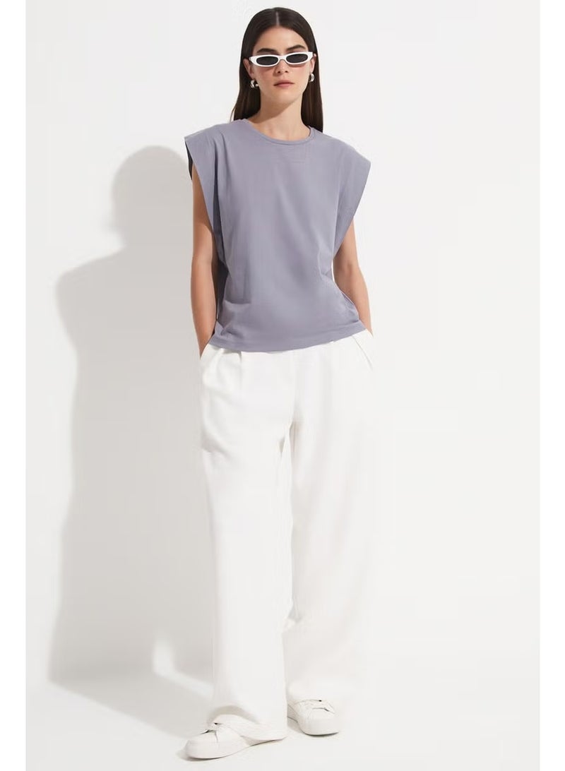 JUNE Basic Cotton Crew Neck Sleeveless T-Shirt - Image 2